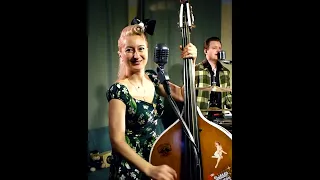 Razzle - Dazzle (live) | Bill Haley | Rock & Roll Cover by The Swamp Shakers 4:5