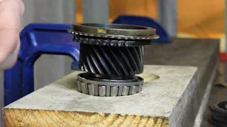 Synchronizer blocking ring clearance