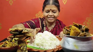 EATING RICE WITH DUCK 🦆🦆 MEAT CURRY AND DAL,FISH FRY AND CABBAGE CURRY..