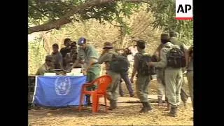 GUATEMALA: 30 GUERRILLAS HAND OVER WEAPONS TO UN OBSERVERS
