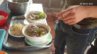 Breakfast In Phnom Penh - Noodle Soup And Chicken Rice