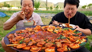 Nak-Gop-Sae, Stir-fried small octopus, intestines, shrimp - Mukbang eating show