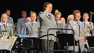 Lili Marleen+Deutsche Nationalhymne - Letztes Konzert von Alexandra Schütz-Knospe - Bundeswehr