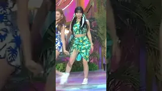 TWICE 'Alcohol-Free' (TWICE MOMO FanCam) @Show!MusicCore 210612