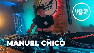 MANUEL CHICO | Techno Room Radio: UNDEN / RESERVA-2 Showcase