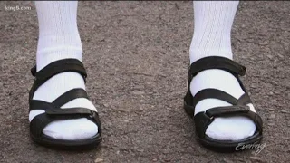 Socks with sandals? - That's a Thing?!