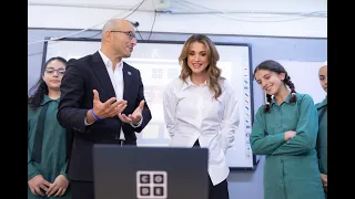 Queen Rania of  Jordan in Stylish Monochrome for school visit