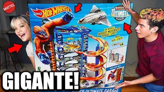 THEDONATO Y BARBIE ARMAN LA PISTA MAS GIGANTE DE HOT WHEELS CON ESPACIO PARA 140 CARROS *jueguetes*