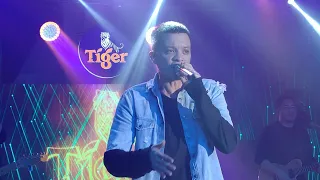 Bamboo performs "Noypi" at Tiger Beer launch