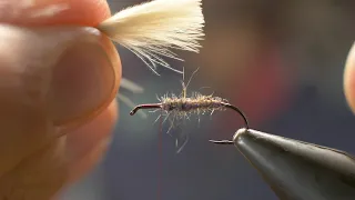 The Feather Mechanic ties the Caddis Fly