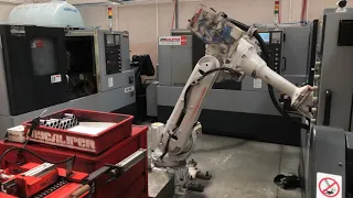 CNC TORNA ROBOT