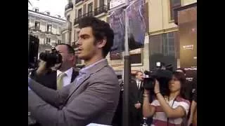 Andrew Garfield, Emma Stone signing autographs at 'Amazing Spiderman' Madrid premiere 2012