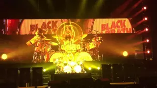 Black Sabbath - Drum solo @Olympic Stadium, Moscow, Russia, 12/07/16