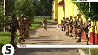 Яворівський полігон проінспектували міністри оборони Канади та України