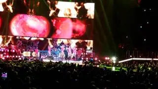 Enrique Iglesias/Pitbull concert AAA. Nov 26 2014