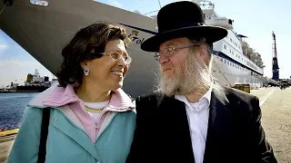 Two Jews on a Cruise - Gaby and Tikwah Lock • Full Version