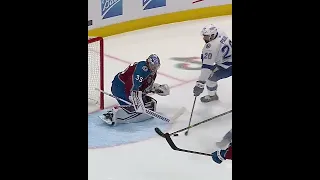 The Lightning answer back with a Nick Paul goal!