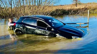 Unbelievable!! People never learn || ESSEX & LEICESTER FLOODS || Vehicles vs Deep Water Compilation