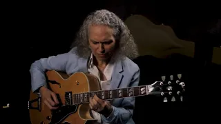 Mimi Fox Performs "Green Dolphin Street " and "Body and Soul" on a Gibson ES-175 Archtop