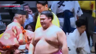 Kotozakura upends Oho