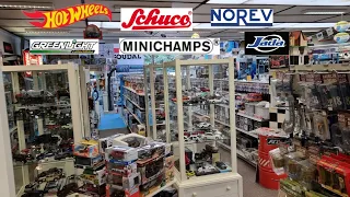 Big Diecast Model Car Store ‼️Diecast Hunting in Europe  #diecast #autoart #hotwheels #norev