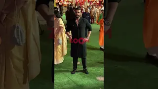 Arjun Kapoor arrives WITHOUT Malaika Arora at Ambani's Ganpati 😱 #shorts #arjunkapoor #malaikaarora