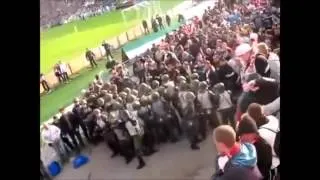 Hooligans Spartak Moscow fight with police
