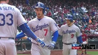 LAD@ARI: Guerrero hits his first Major League homer