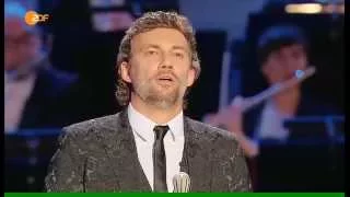 Jonas Kaufmann sings Recondita Armonia (Tosca by G.Puccini)