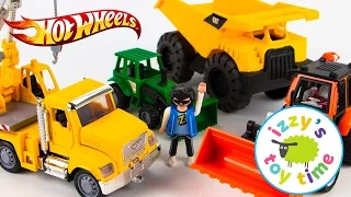 Cars  | Tomica Hot Wheels Fast Lane CONSTRUCTION TOYS! Fun Toy Cars