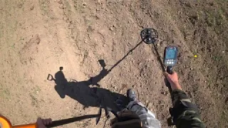 Сигналы на мусоре! Поиск с Minelab Equinox 600. Фрагмент копа