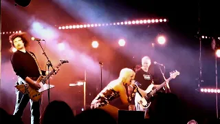 Amyl and the Sniffers - Some Mutts (Can't Be Muzzled) - Live Flow Festival, Helsinki, Aug. 12, 2023