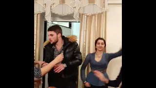 Цыганка танцует дома 🔥🔥 Королева 😍