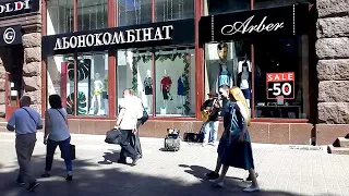 Уличный музыкант на Крещатике-2