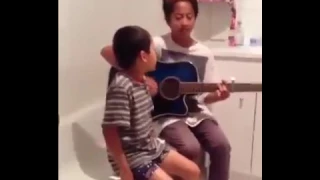 Мама сняла на видео как 2 ее сына поют Thinking out loud - Ed Sheeran