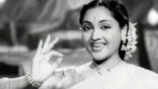 Mere Watan Se Achchha - Vaijayanti Mala, Lata Mangeshkar, Ladki Song