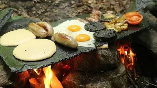 Biggest Bushcraft Breakfast cooked on a Rock in the Rain #food #cooking #foodlover #FoodloverEz