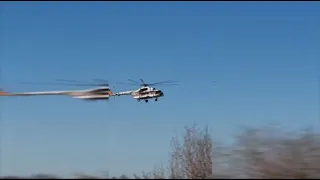 На поиски 3-летней девочки в Алматинской области привлекли вертолёт