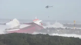 TOP 10 SHIPS in STORM Incredible Monster Waves A Video You Must See 1080p