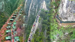 House on the Cliff | Amazing cliff natural landscape in China | The power of nature