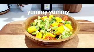 Mango Avocado and tomatoes salad//Avocado Mango salad #vegansalad #healthysalad #weightloss