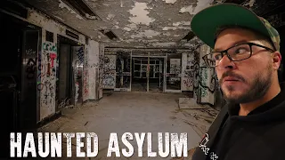 MOST HAUNTED ROOM IN THE ABANDONED ASYLUM (WE WERE NOT ALONE) | RETURN TO KINGS PARK Part 2