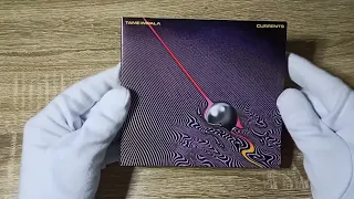 Tame Impala - Currents Unboxing