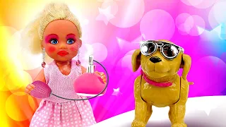 Barbie vai à festa e Evi Love fica sozinha em casa! Barbie em Português - Vídeo para meninas