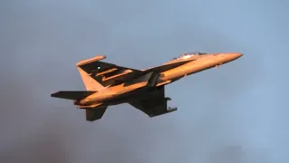 F-35 & FA-18's & Navy Heritage Flight, Oshkosh 2022 Saturday Night