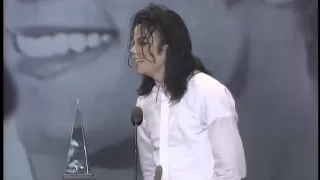 Michael Jackson Wins Favorite Soul/R&B Single for "Remember the Time"- AMAs 1993