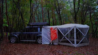 ☔️Take a break here filled with the sound of rain. pouring rain, cosy shelter, relaxing, eat, ASMR