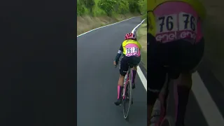 Last-minute rescue⚠️ #giroditalia #giroditalia2023 #giro #cycling #ciclismo #shorts #bikecrashing