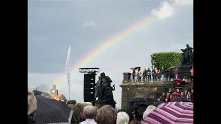 "Somewhere over the rainbow" mit Regenbogen in Dresden