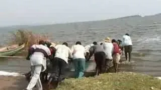 Uganda - Fishermen in lake Edward